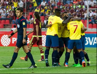 Ecuador extendió su marcha perfecta ante Venezuela