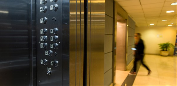 Cambiar al  del edificio: las 4 claves para elegir uno nuevo y que funcione