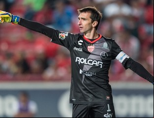 Marcelo Barovero fue campeón en México por un insólito gol en contra de un argentino