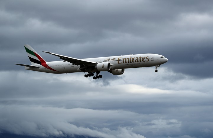 Un Boeing 777-31H (ER) de Emirates. REUTERS/Denis Balibouse