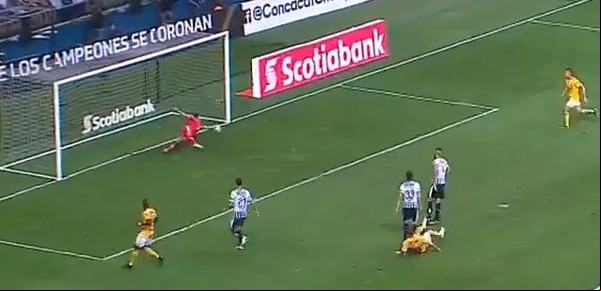 La atajada descomunal y clave de Barovero que llenó de nostalgia a los hinchas de River