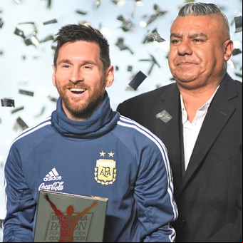 Messi juega menos y habla más