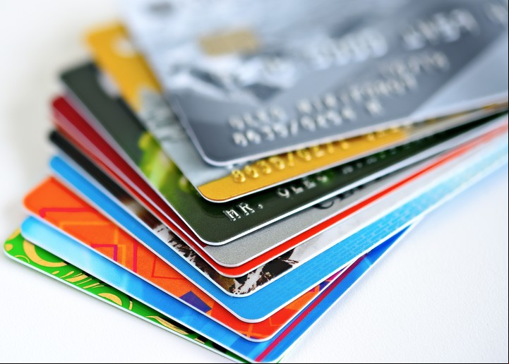 Muchos recurren al débito automático por su practicidad, pero no saben cómo darlo de baja. Foto: Shutterstock