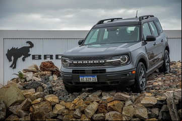 Cambios al impuesto al lujo en autos: Ford picó en punta y bajó precios hasta 20 millones de pesos

