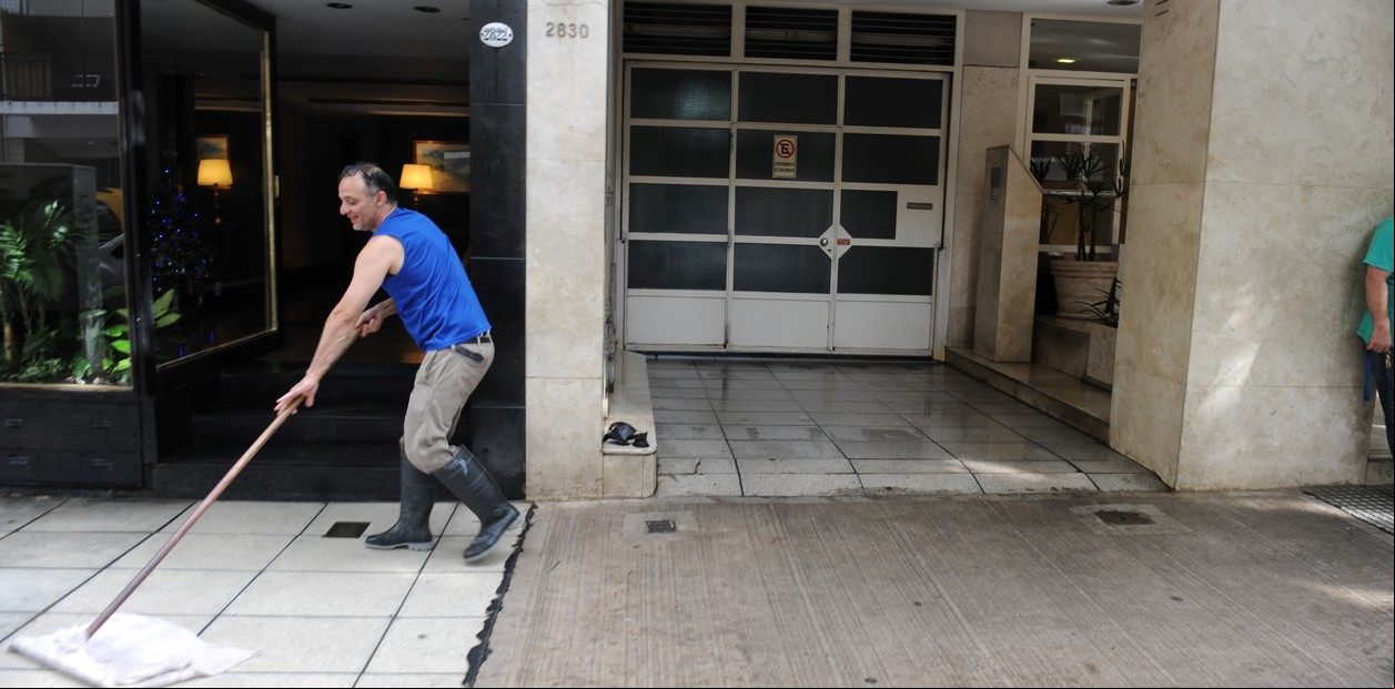 Cuánto cobra un encargado de edificio en noviembre de 2024
