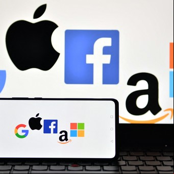 Cómo invertir en pesos en Google, Amazon y Coca Cola y obtener ganancias en dólares