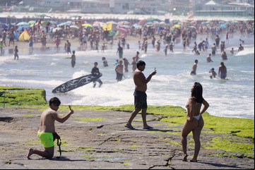 Mar del Plata arrancó una temporada que promete ser récord, pero preocupa la suba de casos de Covid