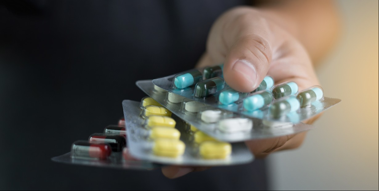 La ANMAT ordenó retirar del mercado más de 90 medicamentos de un laboratorio 