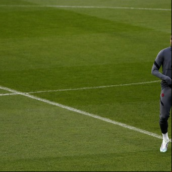 Video viral: la elocuente reacción de Mbappé cuando entró a la cancha del Real Madrid