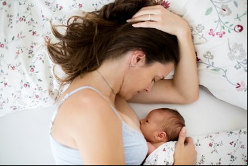 "Sos muy flaquita, tu leche no alimenta": las 10 barreras que hacen difícil dar la teta
