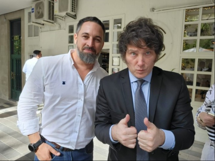 El diputado liberal Javier Milei se reunió con Santiago Abascal del partido VOX de España.