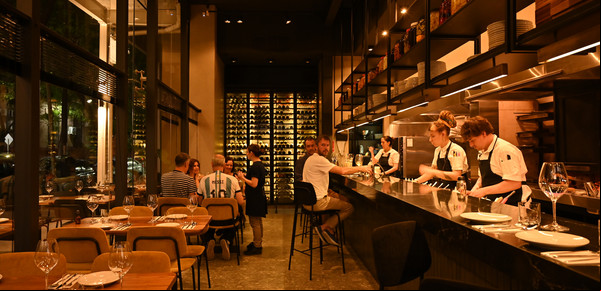 El cierre de dos recomendados Michelin y el dato que enciende la alerta roja en los restaurantes porteños