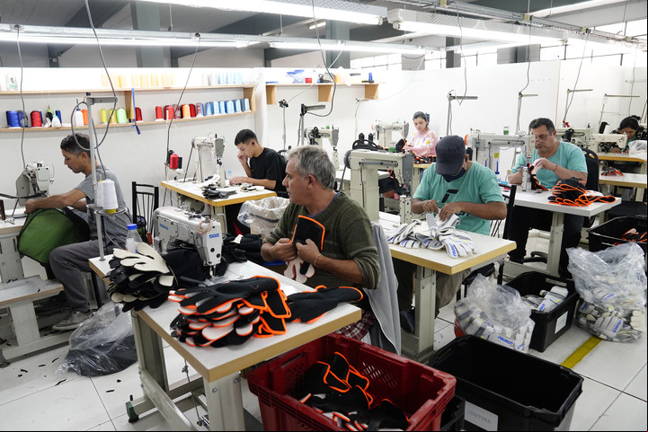 Los talleres de Reusch en 3 de Febrero, trabajando a pleno.
Foto: Fernando de la Orden