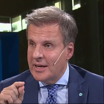 Redrado, sobre el nivel de reservas: “Es como el seguro del auto, hay que acumular por si chocás”