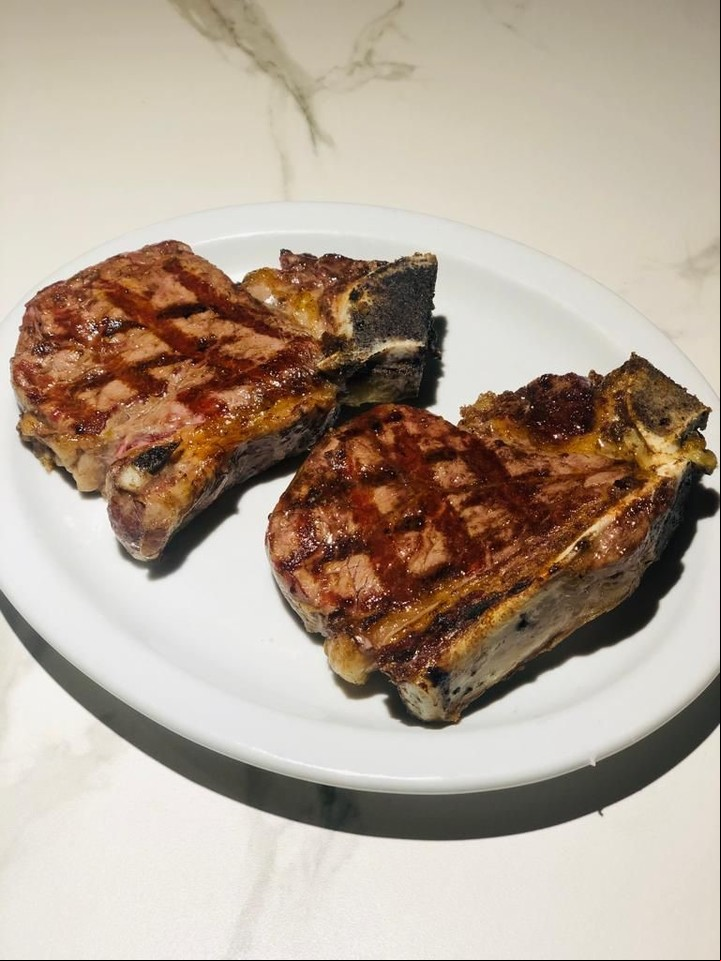 La costilla de lomo de El pobre Luis.