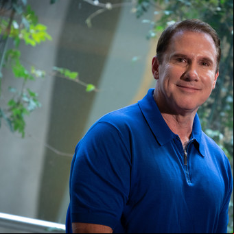 Un best seller internacional en Buenos Aires: encuentro con el escritor y guionista Nicholas Sparks