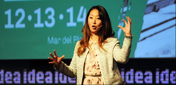 Rebeca Hwang: "No quedan más que 6 meses para que se abra la jaula y la inteligencia artificial se escape; no sé si los vamos a aprovechar"