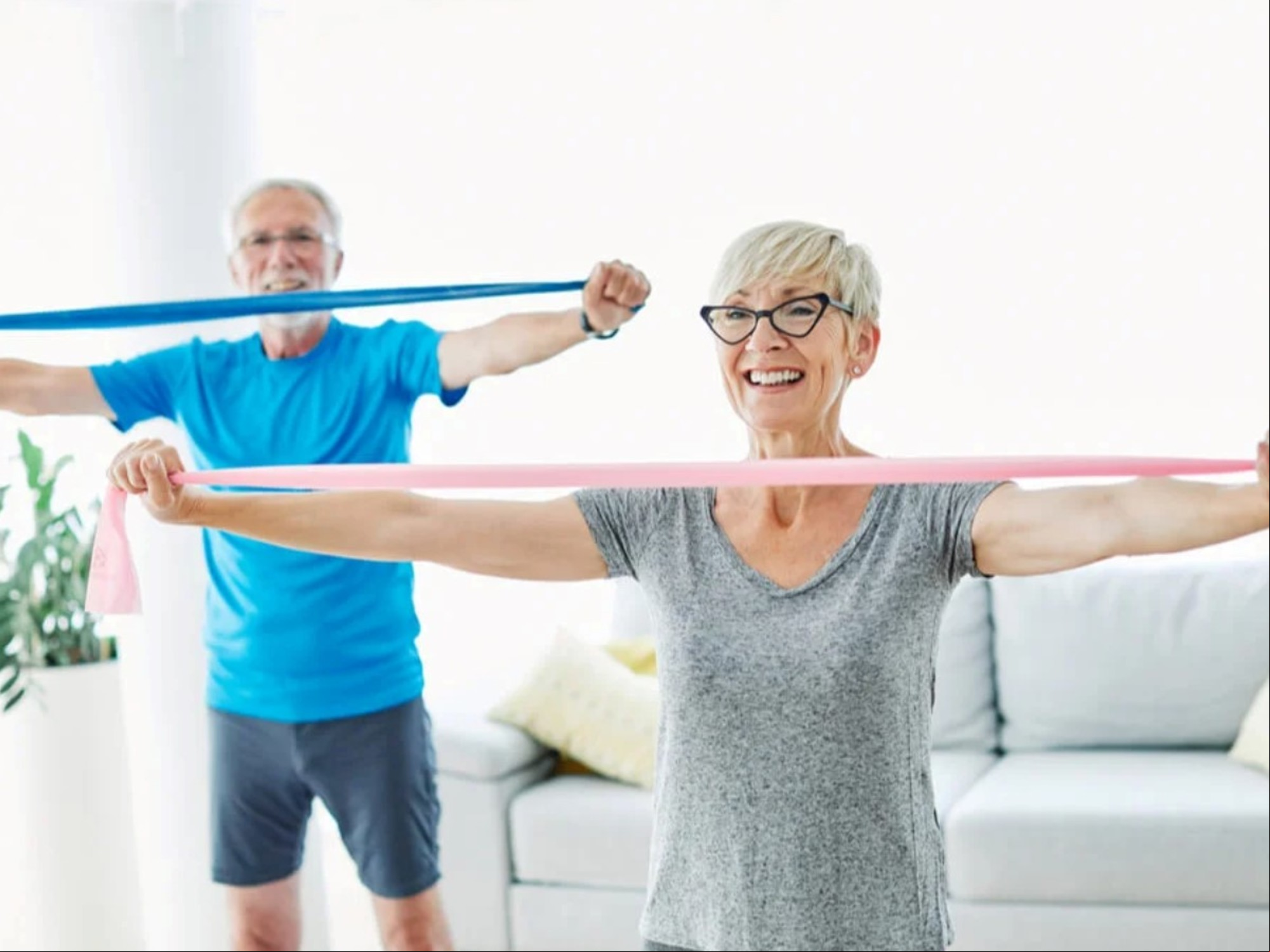 Cómo proteger tu zona lumbar con ejercicios específicos para mayores de 50 años
