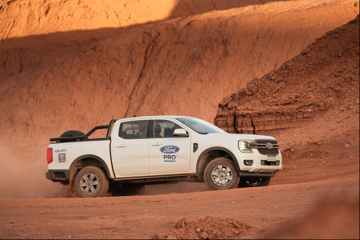 Las Ford Ranger XL y XLS (foto) también forman parte de Ford Pro.