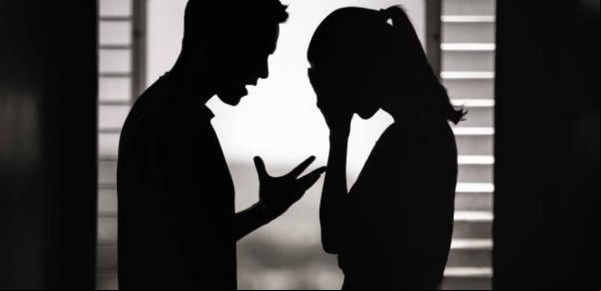 Cuál es la frase más tóxica que puede poner en riesgo la relación de pareja, según un psicólogo