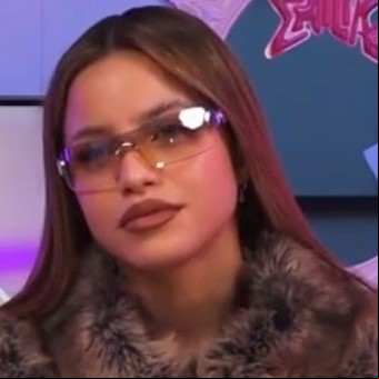 Emilia Mernes se cansó y salió a enfrentar una acusación que se volvió viral: "Jamas me metería con el laburo de nadie"