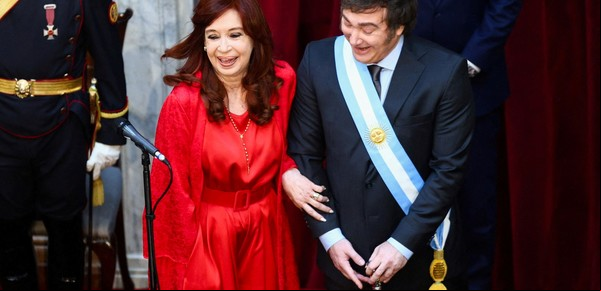 Fantástico: el gobierno anticasta, al final, termina encastado con Cristina