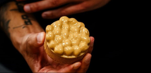 Hay un nuevo tipo de chocolate: no es blanco ni negro y viene con polémica