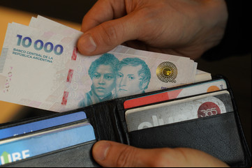 Por la inflación el Central multiplicó por cuatro la cantidad de efectivo que se puede retirar por cajero