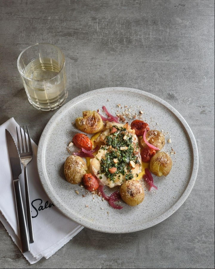 Salve, en el polo gastronómico de la calle Valle.