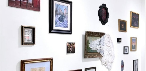 La literatura de Mariana Enriquez inspira a artistas de todas las disciplinas en una exposición única