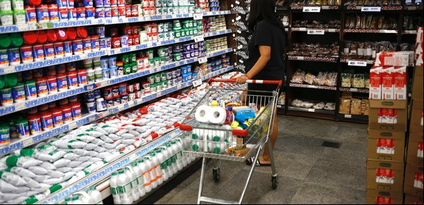 El consumo masivo se recupera 2% este año, pero con disparidad entre las diferentes clases sociales
