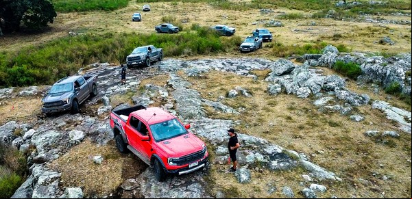 Así fue la aventura con 6.300 caballos de Ford y las pick-ups más potentes del país