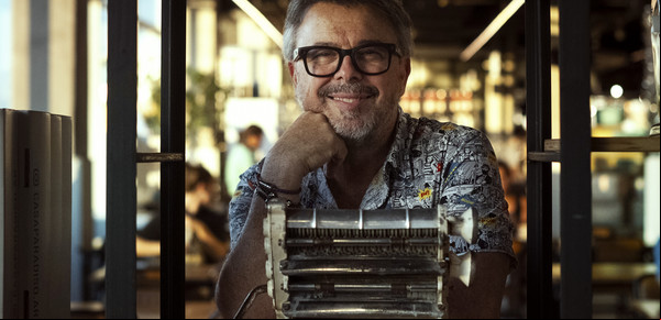 Donato de Santis, de cobrar en patacones a sus 15 restaurantes: un camino de lágrimas, amor y pastas