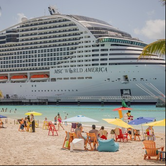 Cómo es el MSC World America, el impactante crucero que inauguraron Drew Barrymore, Orlando Bloom y Gloria Estefan