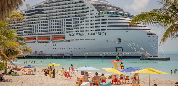 Cómo es el MSC World America, el impactante crucero que inauguraron Drew Barrymore, Orlando Bloom y Gloria Estefan