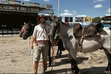 Álvaro Biderman y su insólita travesía a caballo de Pilar a Nueva York: “Esto no es un viaje, es una filosofía de vida”
