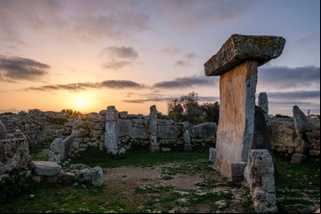 Viaje al pasado: las enigmáticas construcciones milenarias de piedra en una isla del Mediterráneo