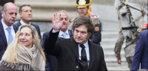 La denuncia de yerbateros contra Javier Milei se tramitará en Comodoro Py