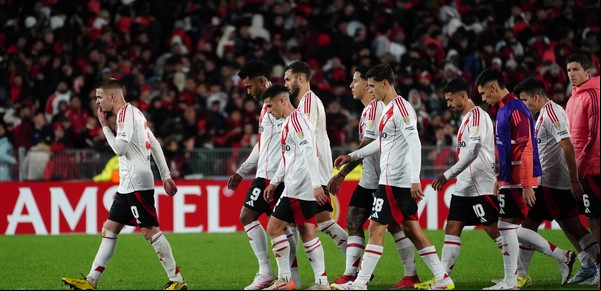 A River se le terminó el 'veranito': empate contra Universitario por la Libertadores en el último partido antes del Mundial de Clubes