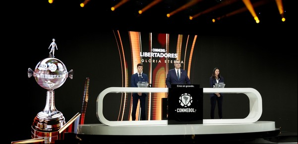 Copa Libertadores 2025: se definieron los días y horarios para los cruces de los octavos de final con River, Racing, Vélez y Estudiantes