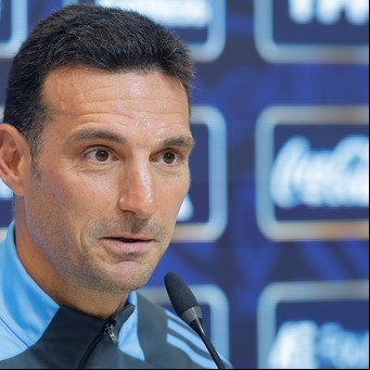 Las reflexiones de Scaloni en la previa de Argentina-Chile: la titularidad o no de Messi, la "oportunidad" que tiene Mastantuono y qué le genera el Mundial de Clubes