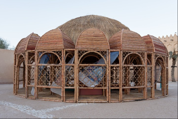 Tributo a la tradición nómada de Qatar: espacio temporario en la Bienal de Arquitectura de Venecia, 2025. El futuro pabellón de la Bienal de arte veneciana, en la sección Giardini, será obra de la libanesa Lina Ghotmeh.